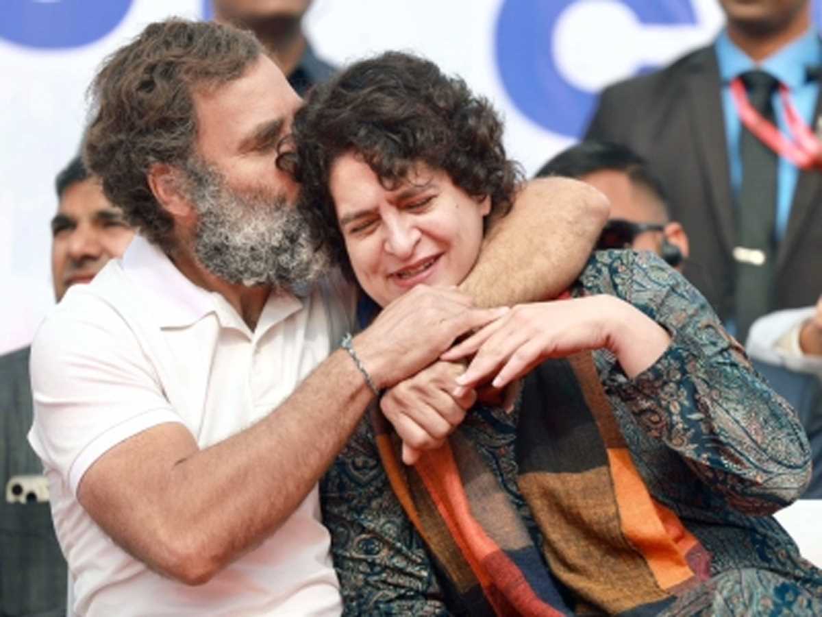 प्रियंका ने यूपी में भारत जोड़ो यात्रा का स्वागत किया, बड़े भाई राहुल को योद्धा बताया